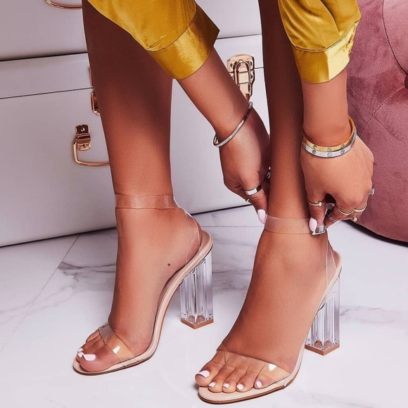 💗6,7 💗 CLEAR transparent Heels🚨 PRICE FIRM🚨 - Picture 3 of 8